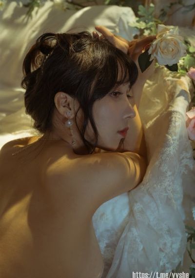 《年轻女教师3_超清电影免费在线